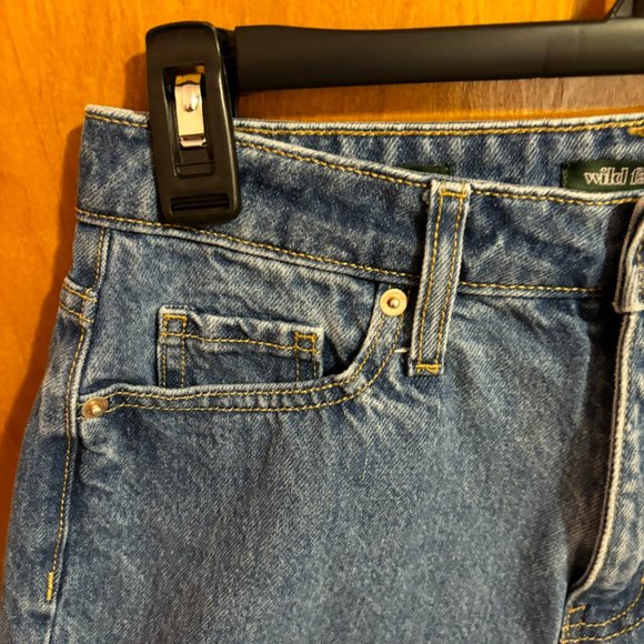 Wild Fable Highest Rise Mom Jean Shorts 'Happy' Womens 2/26R - Picture 3 of 16